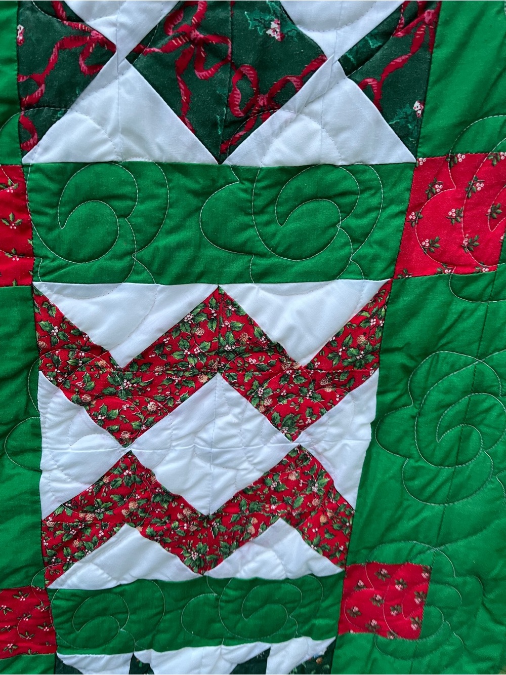 Christmas Quilt, patchwork - Picture 4 of 7